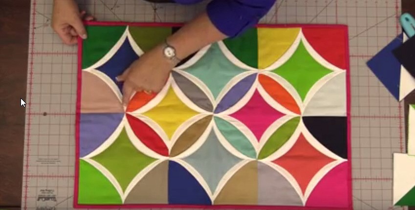 Youll Love This Easy Method For Cathedral Windows Quilting Digest