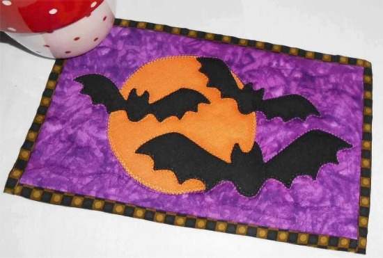 Halloween Bats Mug Rug