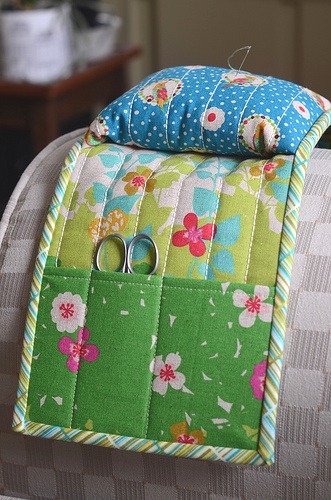 Armchair Pincushion Caddy