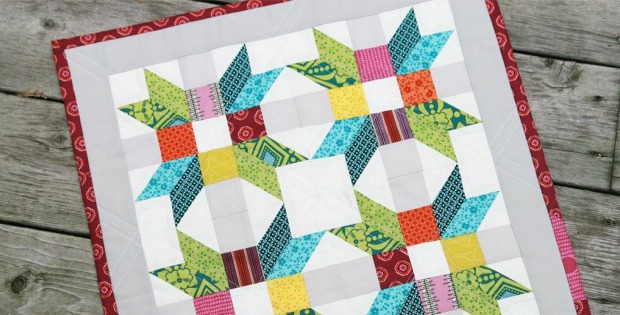 Poinsettia Mini Quilt Pattern