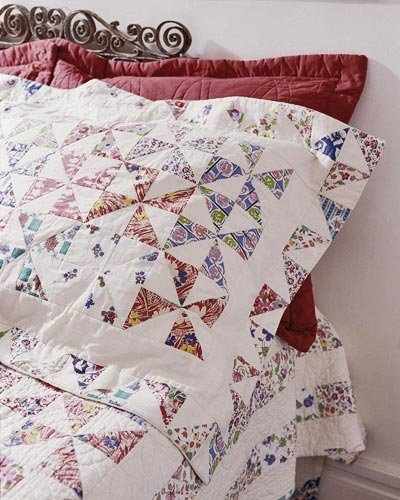 Pinwheels Valance Pattern, with Matching Quilt, Shams and Bedskirt