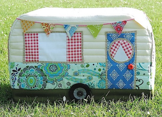 Vintage Caravan Sewing Machine Cover