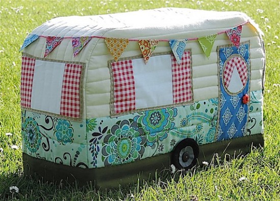 Vintage Caravan Sewing Machine Cover