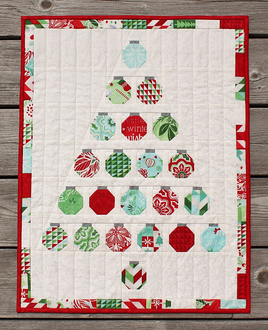 Christmas Baubles Wall Quilt Pattern