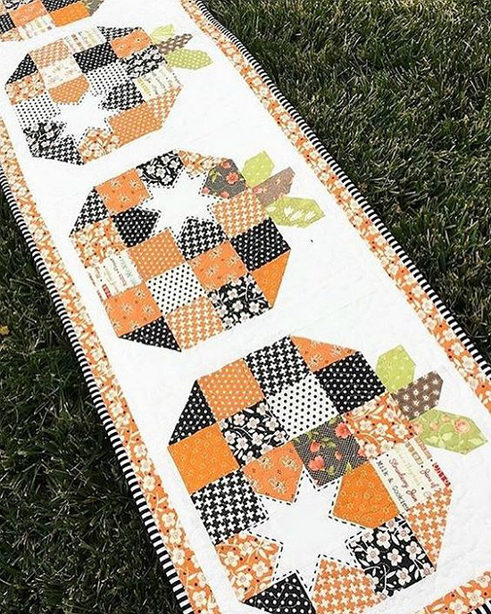 more-free-pumpkin-quilt-projects-fall-quilt-patterns-fall-quilts-quilting-projects