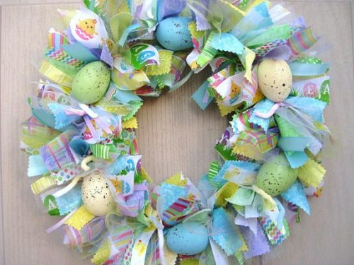 No-Sew Fabric Wreath