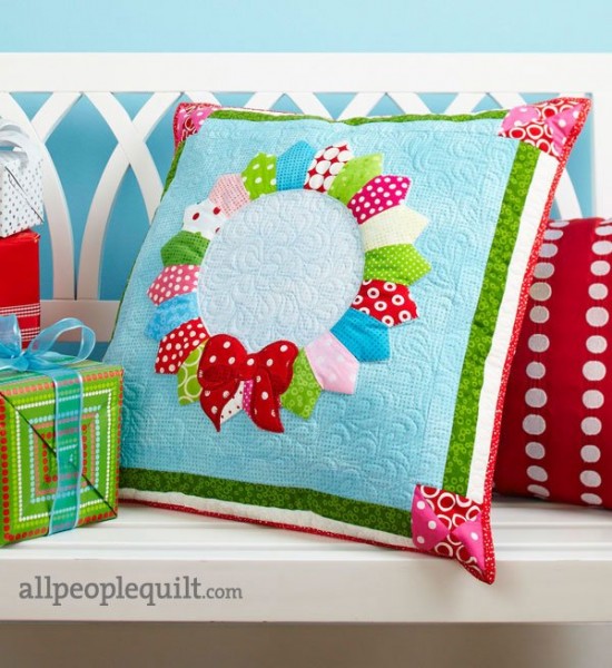 'Round the Holidays Pillow