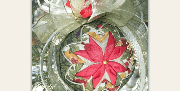 No-Sew Quilted Flower Christmas Ornament