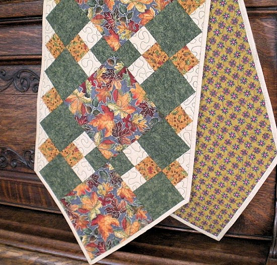 Table Runner Pattern from GloryQuilts