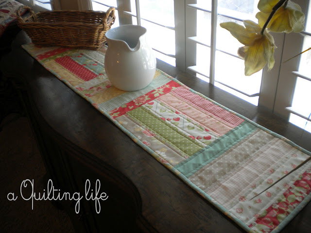 A Simple Table Runner