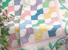 Buds 'n Bow Ties Quilt Pattern
