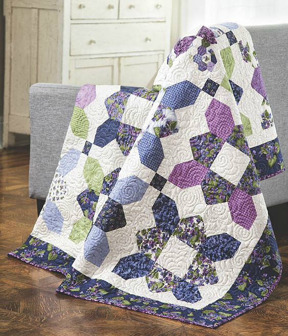 Create a Stunning Rose Quilt with Fabric Squares - Quilting Digest