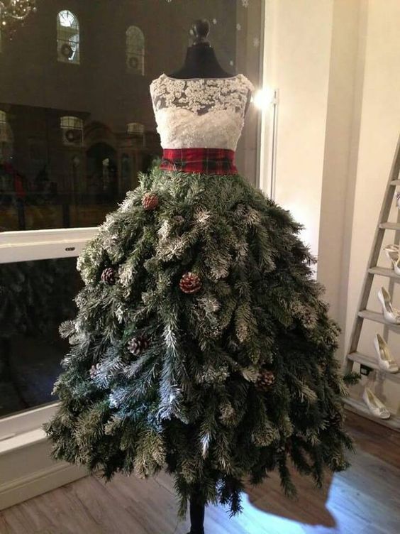 dress form christmas tree