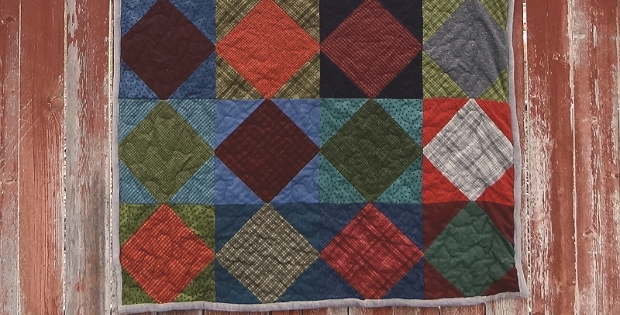 How to Make a Quilt with Fabric Panels - Patchwork Posse