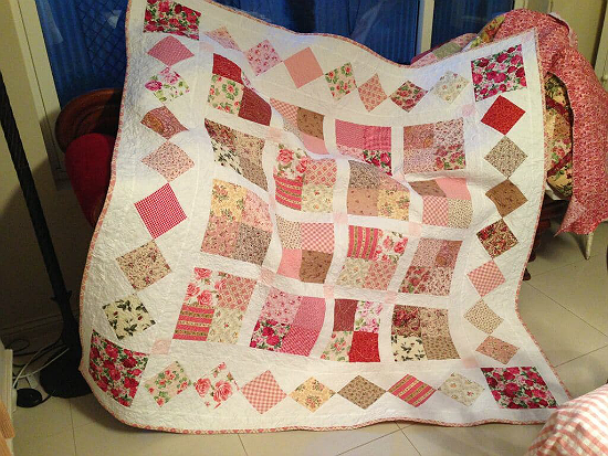 Country Roses Four Patch Quilt Pattern