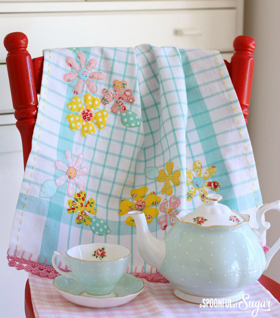 welcome-warm-weather-with-pretty-tea-towels-quilting-digest