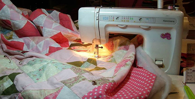 9 Tips for Quilting a Large Quilt on a Home Machine