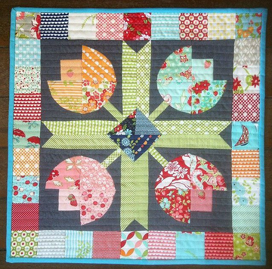 Rose Mini Quilt-V · Creative Fabrica