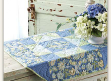 Tossed Florals Table Topper Pattern