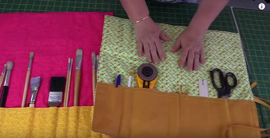 Easy to Make Sewing/Craft Tools Roll-up Holder Using 3 Fat Quarters -  Alanda Craft