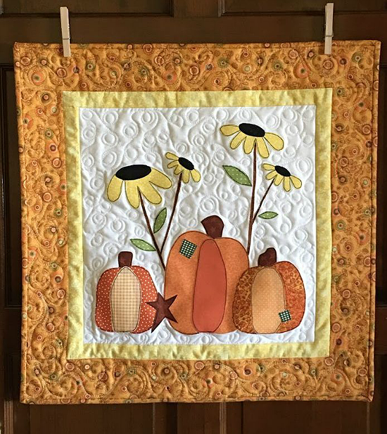 enjoy-this-festive-quilt-every-autumn-quilting-digest