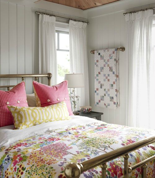 Creative Ways to Hang Quilts - Quilting Digest