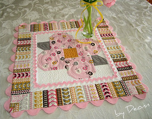 Two Ways to Bind a Quilt with Rickrack