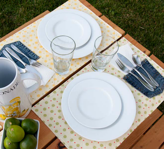 Easy Picnic Placemats with a Napkin Pocket
