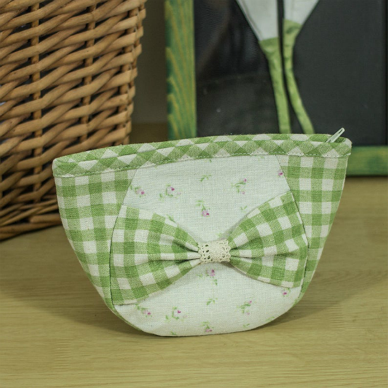  Zipper Pouch with Bowknot Pattern