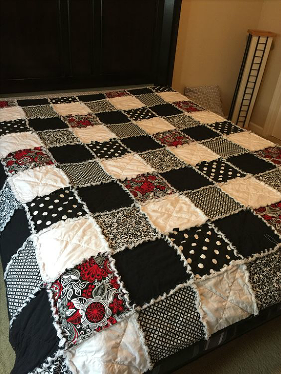 This Easy Flannel Rag Quilt is So Adaptable - Quilting Digest