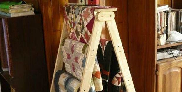 DIY Quilt Stand