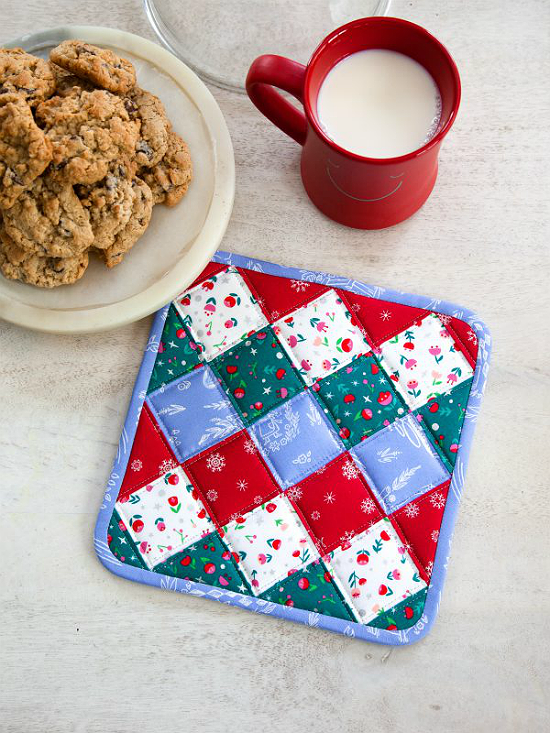 Quilting Digest - Scraps are perfect for these cute pot holders