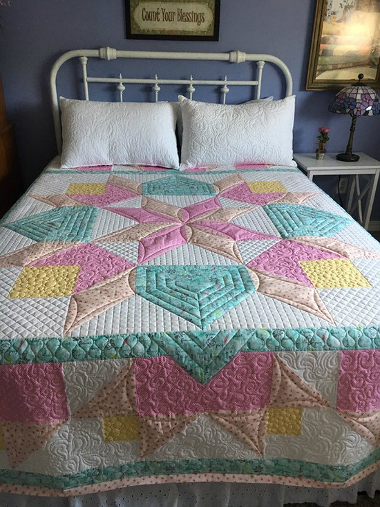 Create a Stunning Rose Quilt with Fabric Squares - Quilting Digest