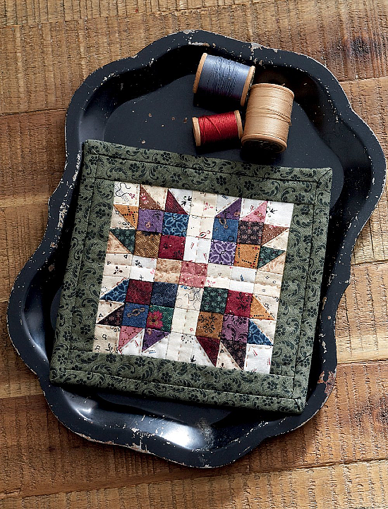 Vintage Patchwork: A Dozen Small Projects from One Bundle of 10" Squares by Pam Buda