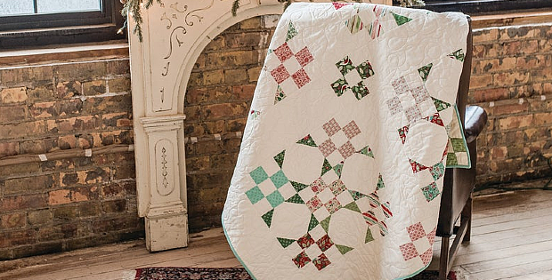 Mistletoe Magic Throw Quilt and Pillow Pattern