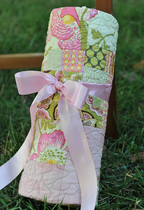 How to Wrap a Gift Quilt