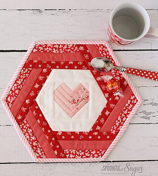 Hexie Heart Placemat Pattern