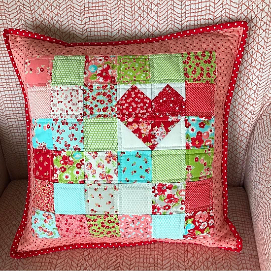 Patchwork Pillow Love Pattern