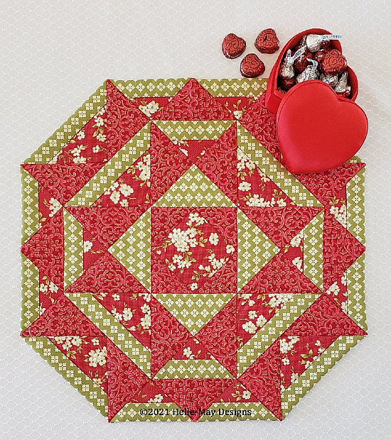 Candy Apple Table Topper Pattern 