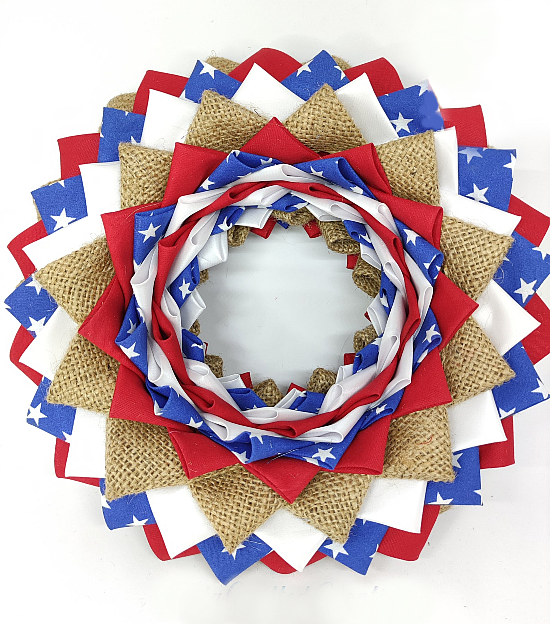 Make a Festive Wreath from Folded Fabric - Quilting Digest