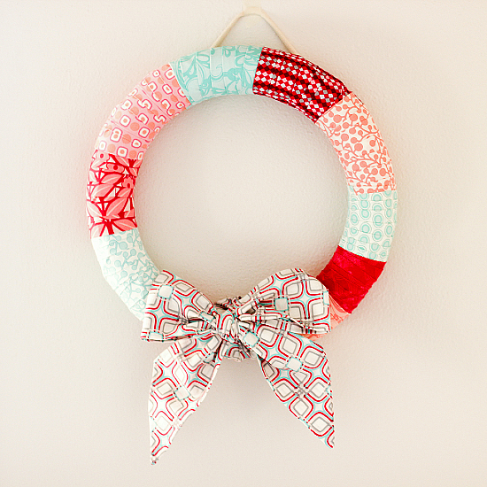 Holiday Wrapped Wreath Tutorial 