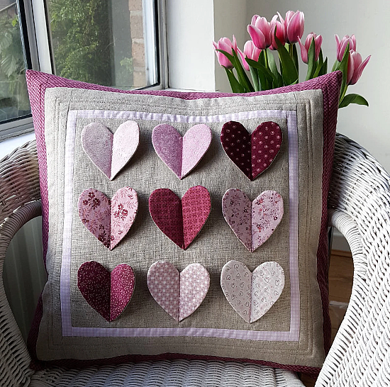 Fluttering Hearts Cushion Pattern
