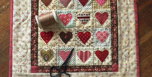 Vintage Valentine Sweethearts Doll Quilt Pattern