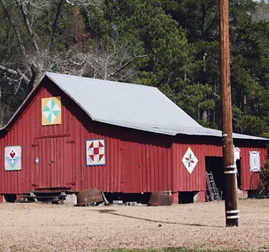 Painting Barn Quilts Brings This Retiree "Real Joy"