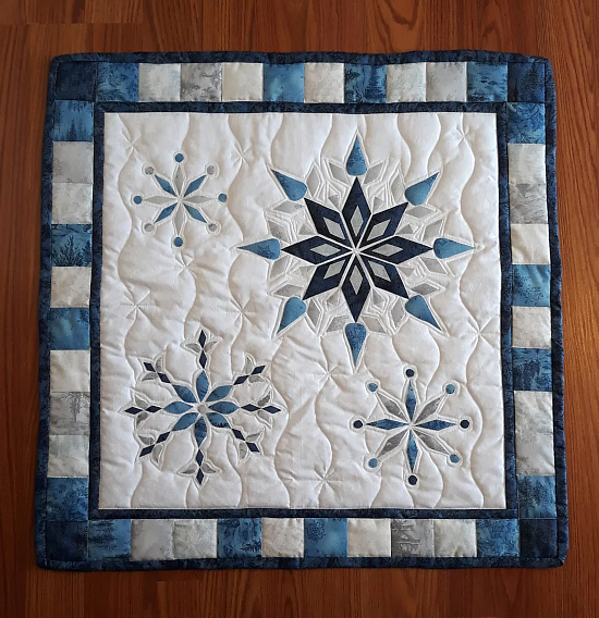 Winter Snowflakes Quilt Pattern