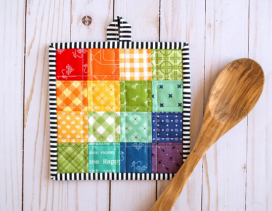 Quilting Digest - Scraps are perfect for these cute pot holders