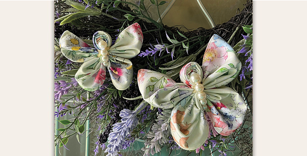 Glistening Festive Finesse: Butterfly Plastic and Fabric Christmas