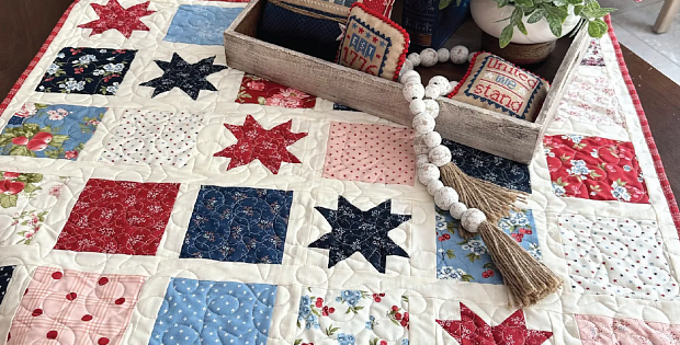 Falling Stars Table Topper Pattern