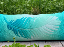 Under His Wings Bench Pillow Pattern