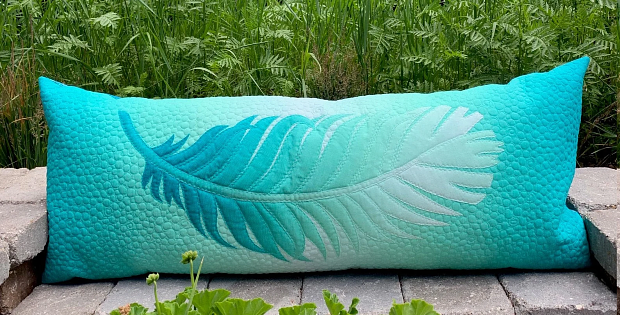 Under His Wings Bench Pillow Pattern
